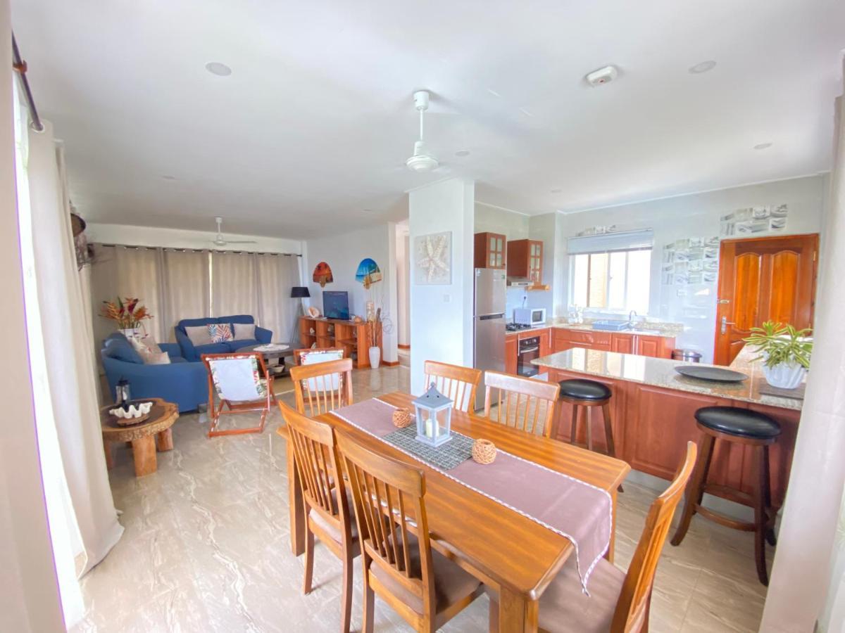 Dusk To Dawn Villa วิกตอเรีย ภายนอก รูปภาพ