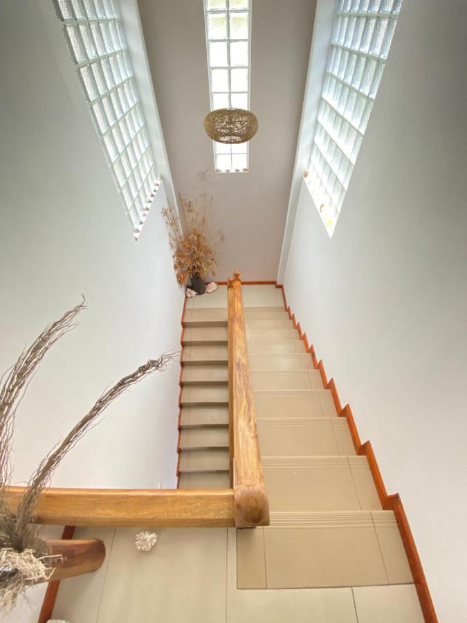 Dusk To Dawn Villa วิกตอเรีย ภายนอก รูปภาพ
