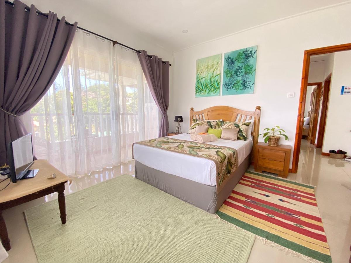 Dusk To Dawn Villa วิกตอเรีย ภายนอก รูปภาพ