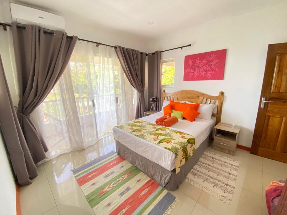 Dusk To Dawn Villa วิกตอเรีย ภายนอก รูปภาพ
